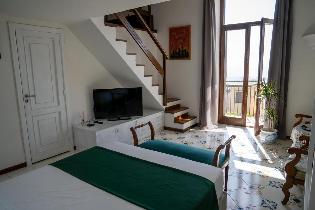 Le Stanze Di Sissi - Luxury Suites Nápoles Exterior foto