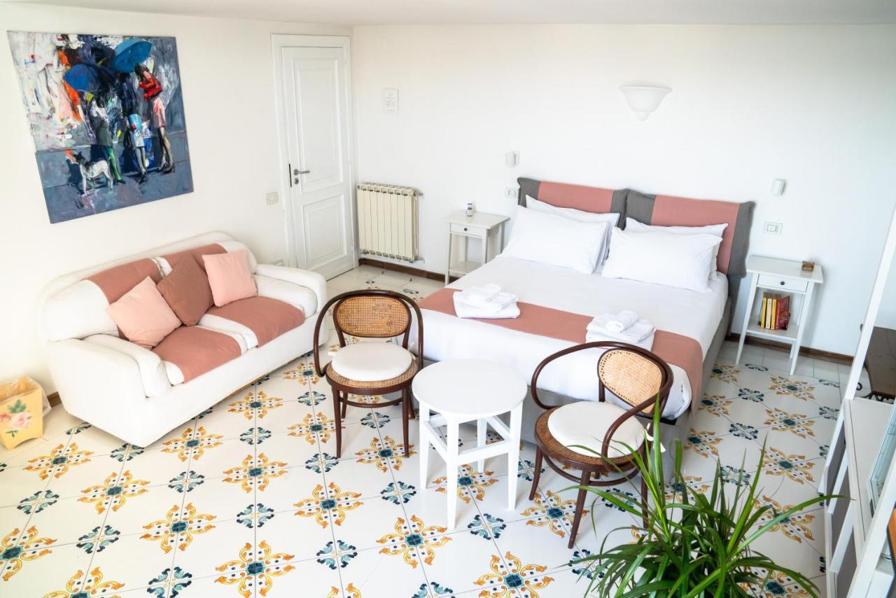 Le Stanze Di Sissi - Luxury Suites Nápoles Exterior foto